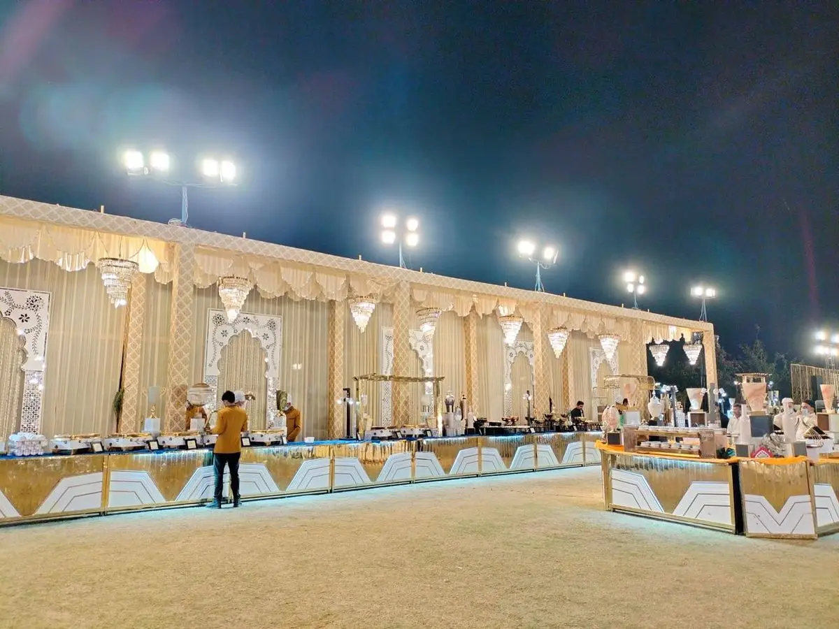 Live food station and buffet counter by Shree Gajanan Caterers