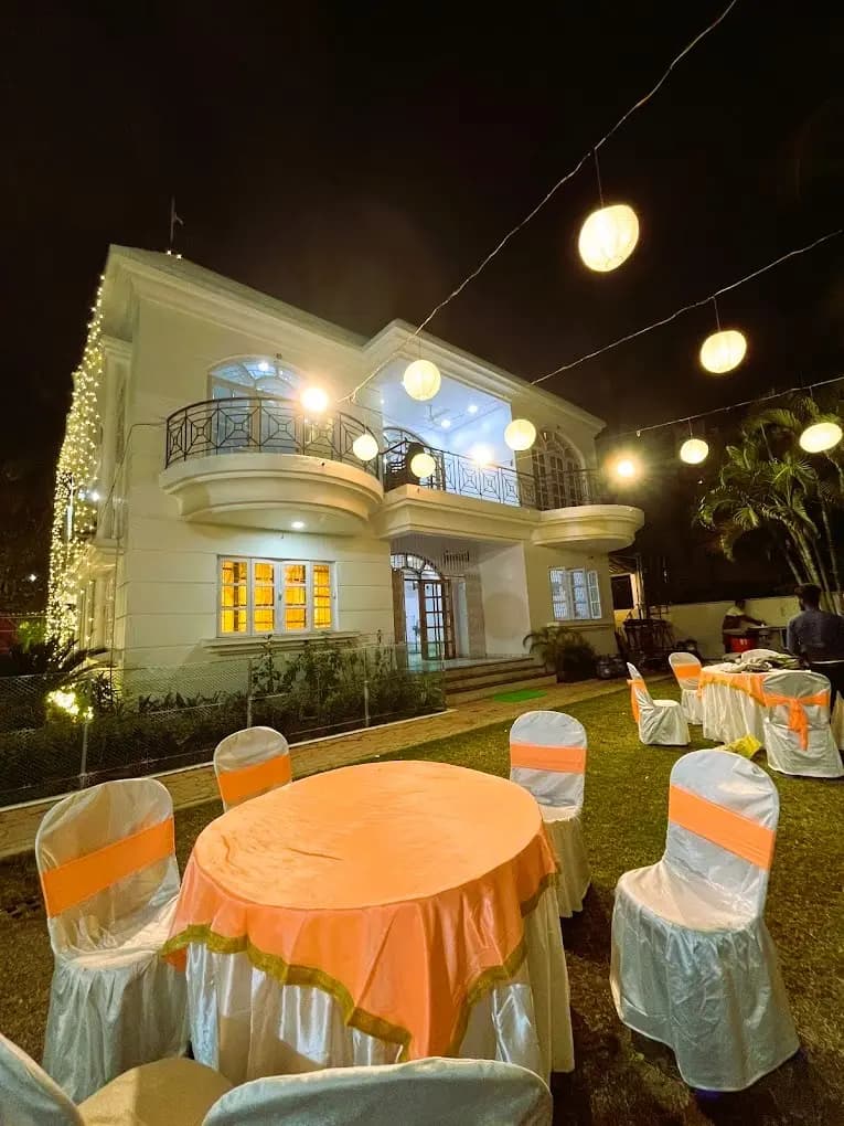 Vegetarian catering dishes prepared by Shree Gajanan Caterers